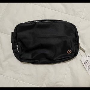Lululemon Everywhere Belt Bag